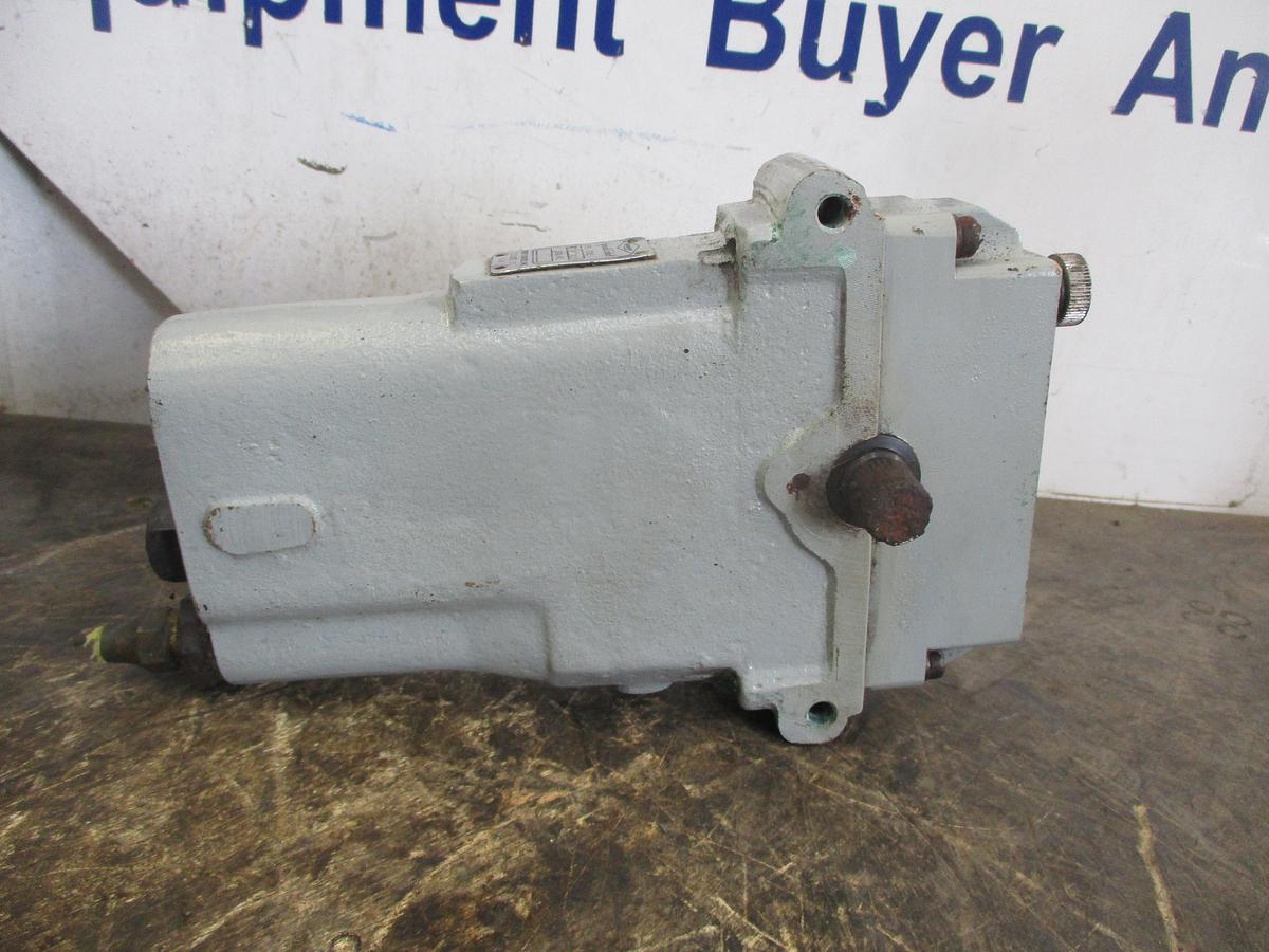 Used SPERRY FT HYDRAULIC CONTROL UNIT 20C040