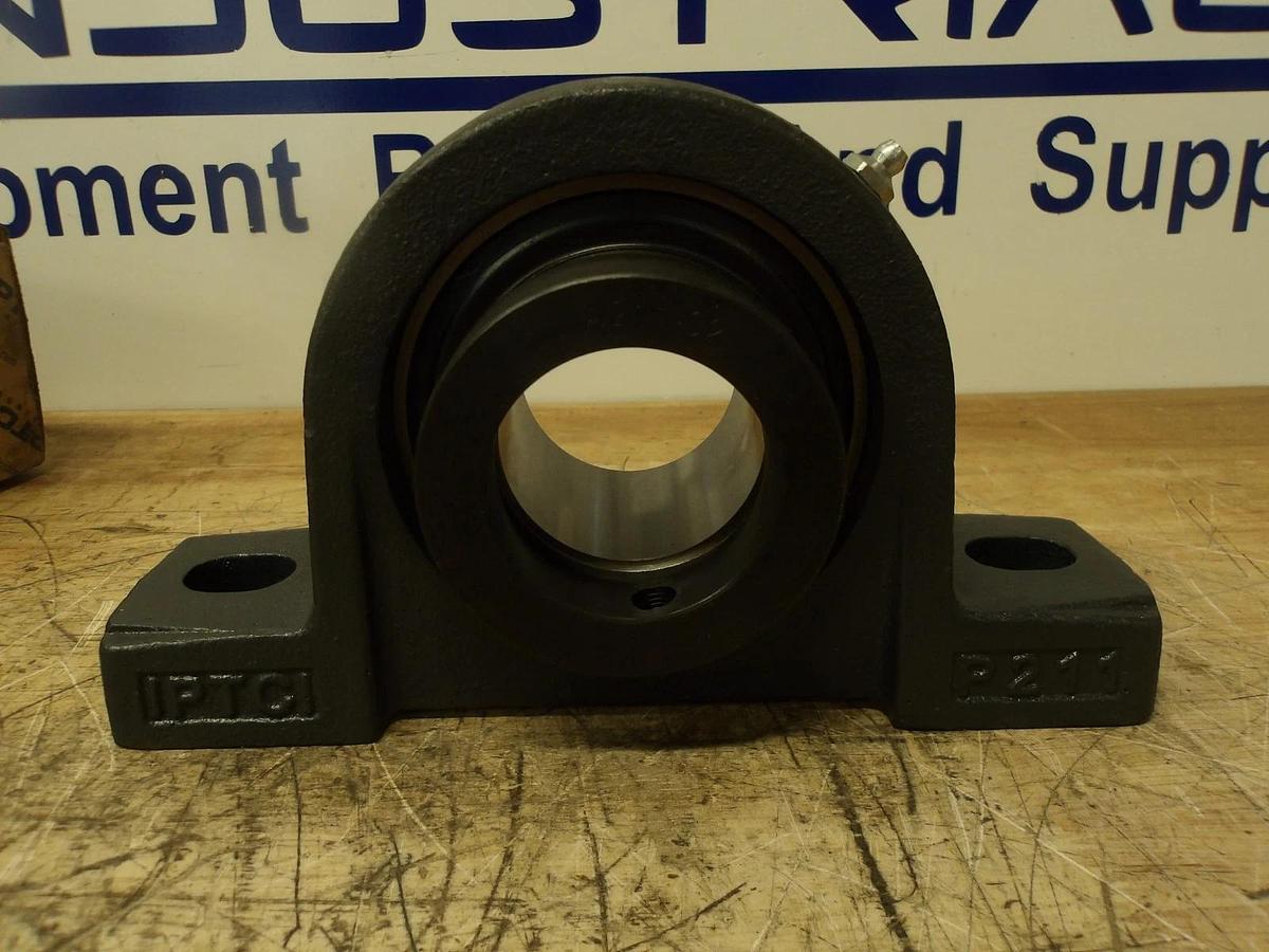 IPTCI NAP211-32 PILLOW BLOCK BEARING 2" BORE, #729122G NIB