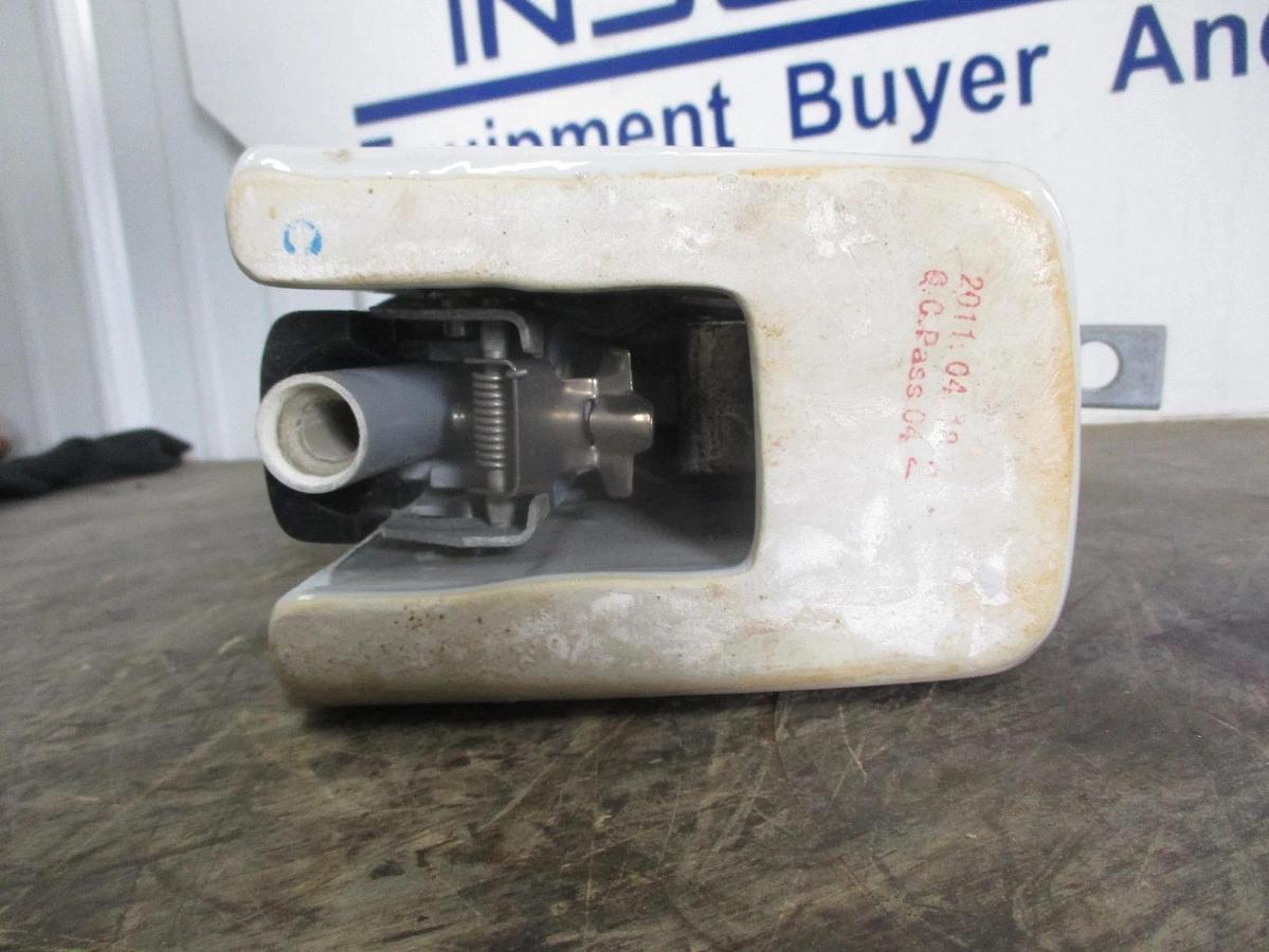 ABB 7.8 KV 100A FUSE CUTOUT / CROSSARM BRKT EU/EUH, #33200J NIB