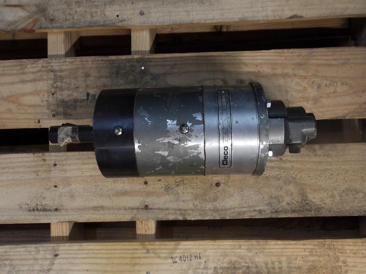 Used CLECO AXIAL A8R-2209 PISTON AIR MOTOR, 2.7 HP, #108930G NEW (WEATHERED)