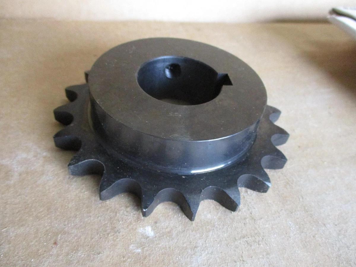 TSUBAKI H50B20F-1-7/16 ROLLER CHAIN SPROCKET, #416656J NIB