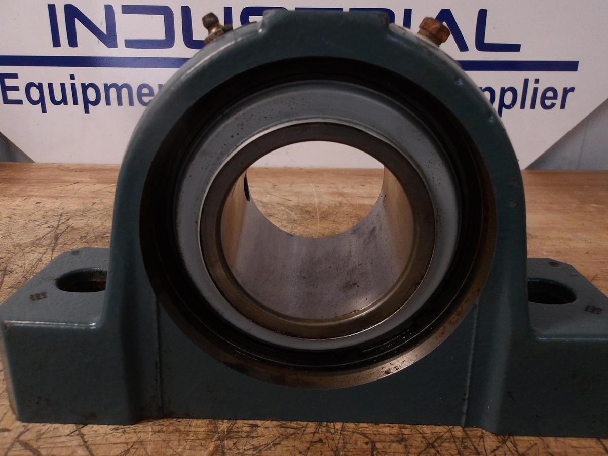 Used DODGE 070285 PILLOW BLOCK BEARING, 2-7/8" BORE