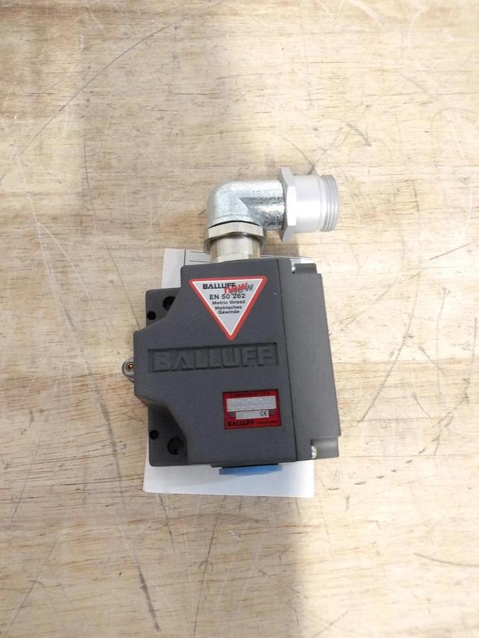 BALLUFF BNS-813-102-L12-61-A-22-02-D016 LIMIT SWITCH, #429300G NIB