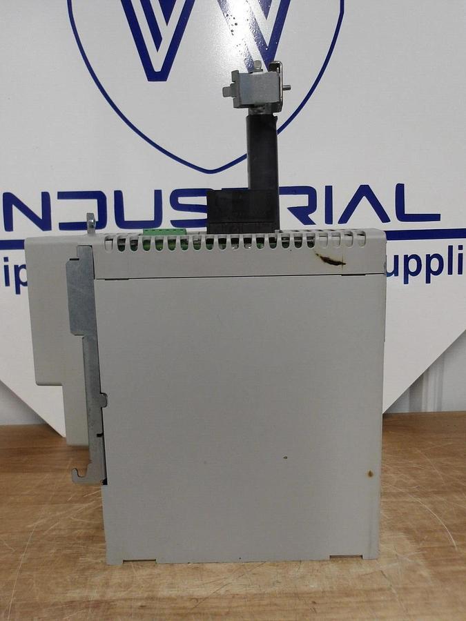 Used ALLEN BRADLEY 2094-BM05-M AXIS POWER MODULE, #311925G USED