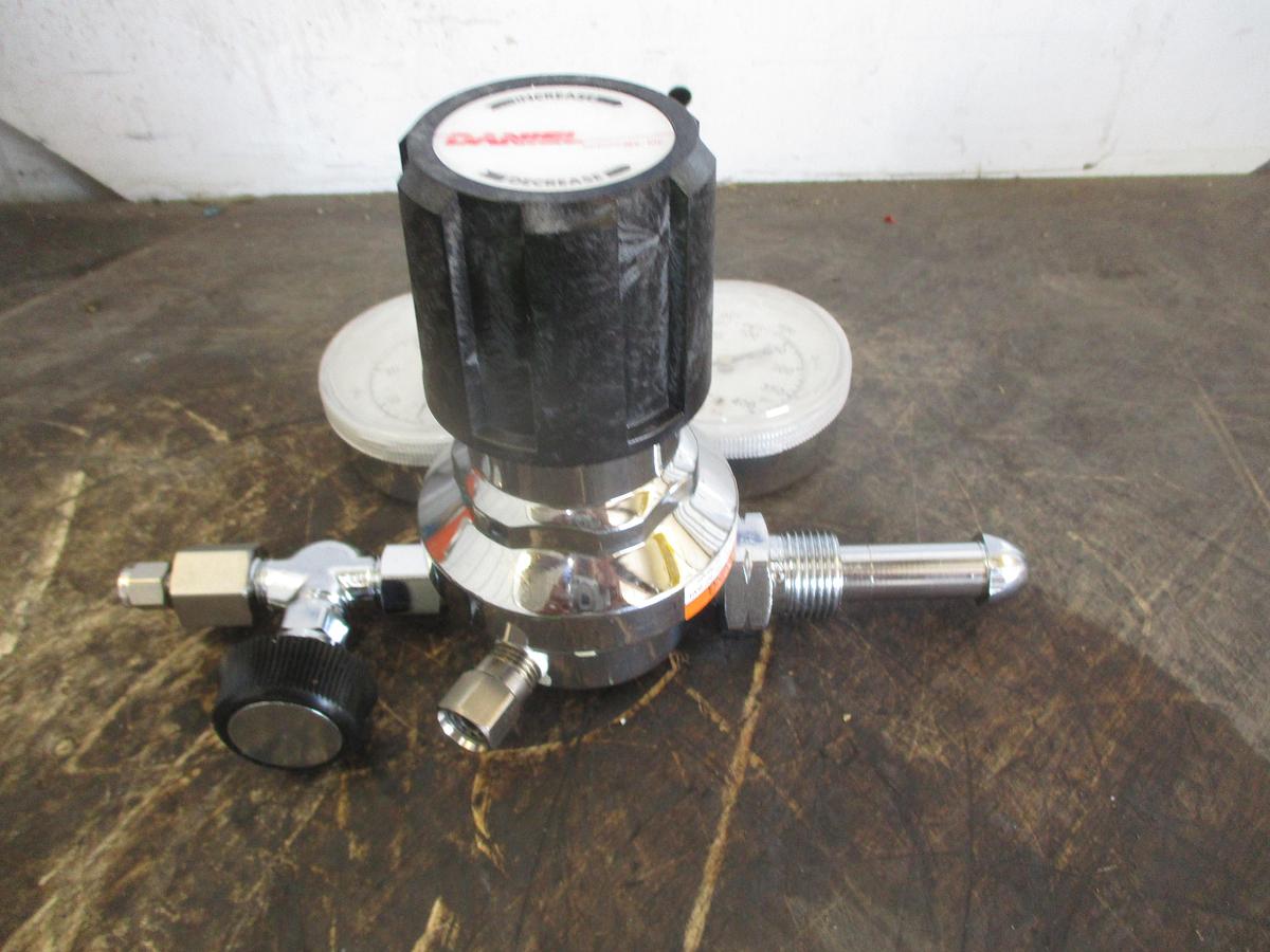 DANIEL 2022651-0XA SINGLE STAGE GAS REGULATOR