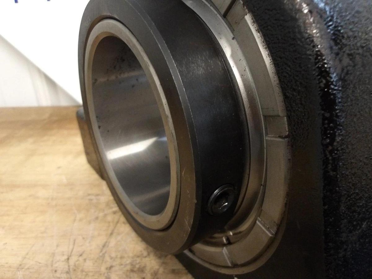 Used REXNORD 3-15/16" SELF-ALIGNING PILLOW BLOCK BEARING ZEP2315F, #79126G NEW