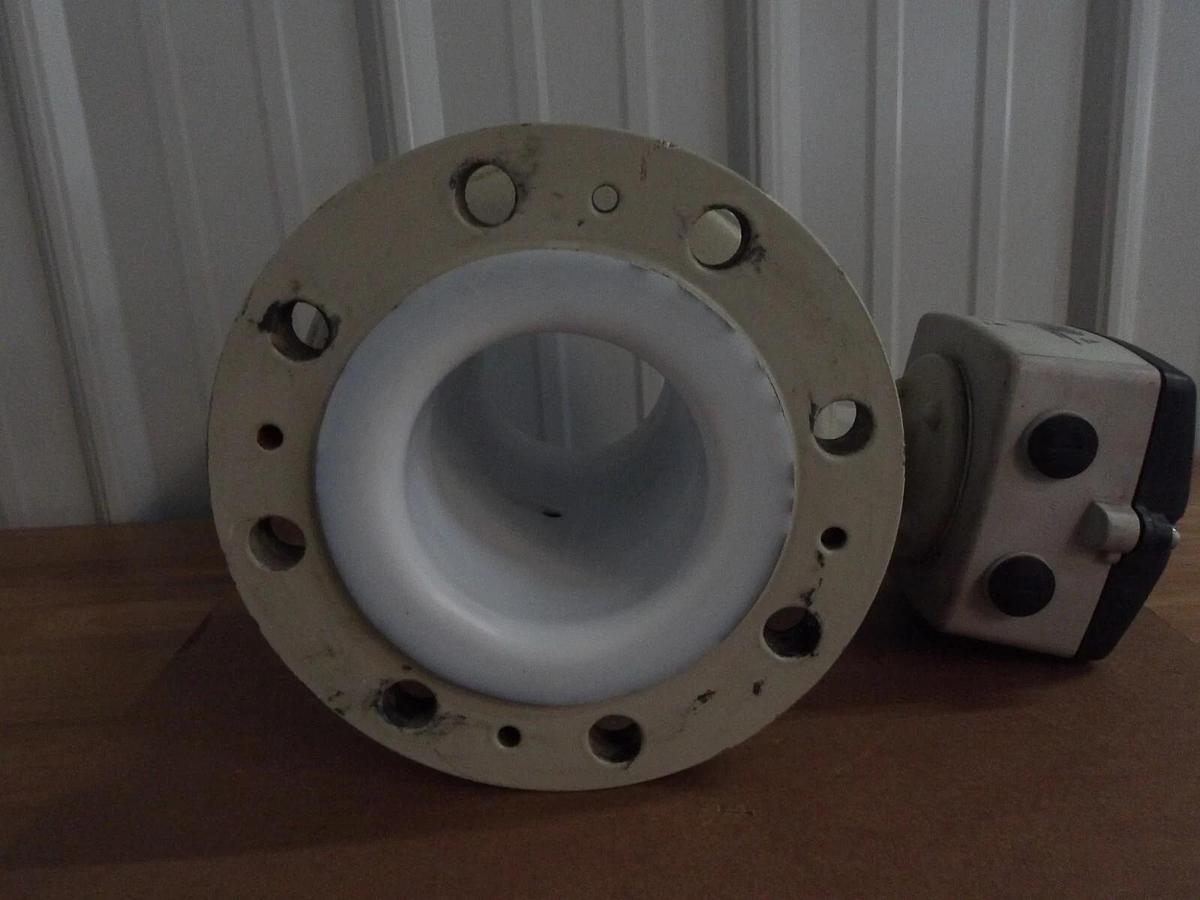 Used SIEMENS SITRANS 4" FM MAGNETIC FLOWTUBE 3100, #1171048G USED