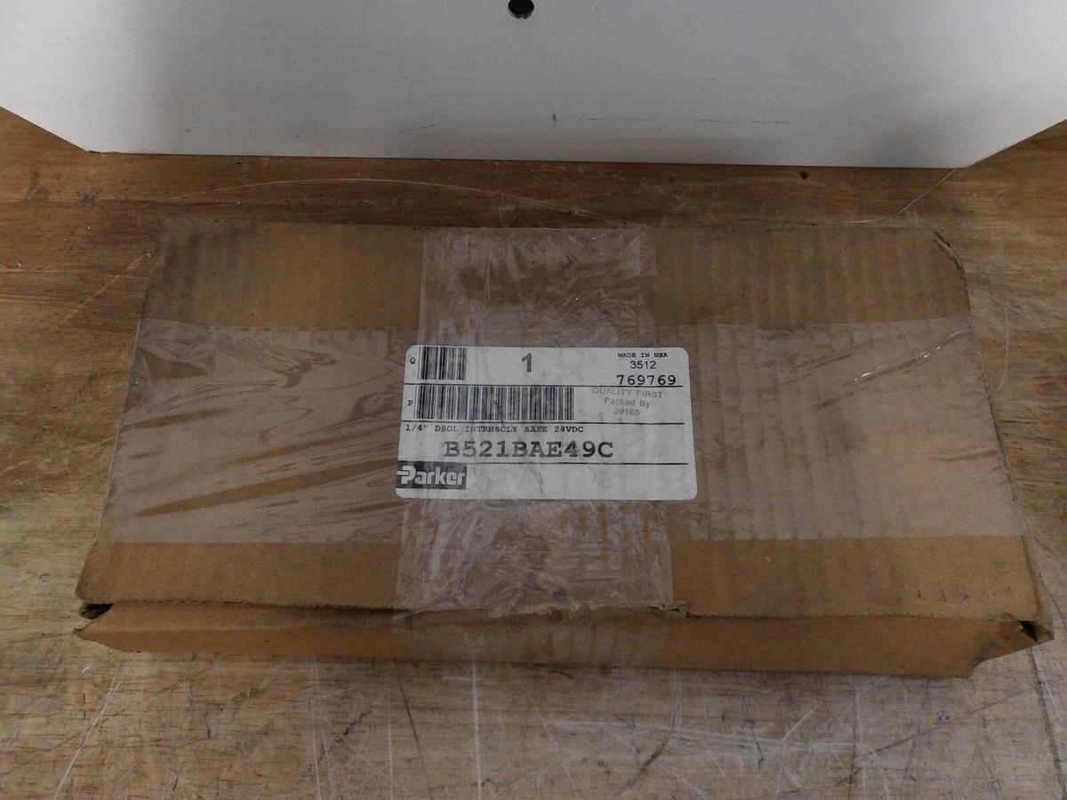 PARKER B521BAE49C PNEUMATIC SOLENOID VALVE 1/4", 24 VDC, #621038G NIB