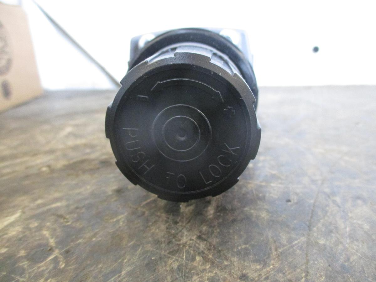PARKER P32RB94BNLP COMPACT PNEUMATIC AIR PRESSURE REGULATOR