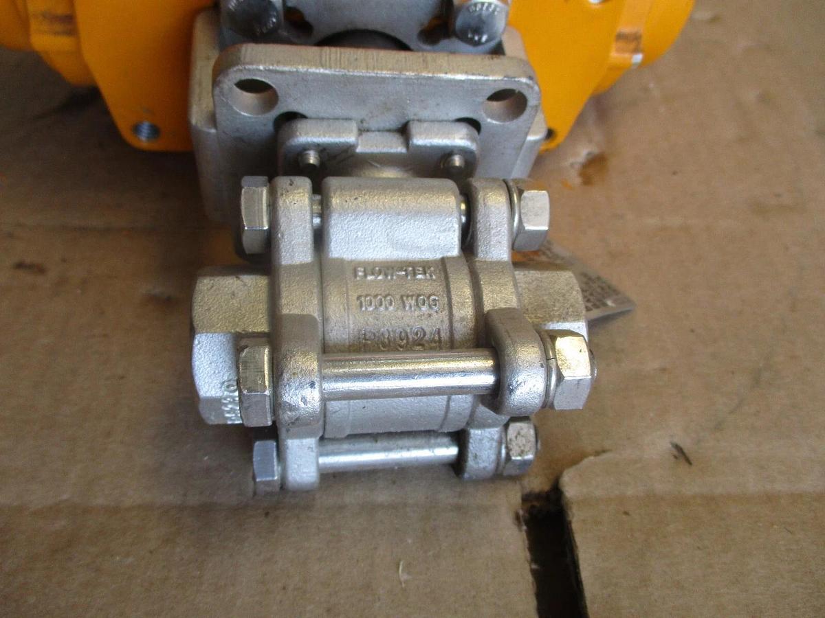 Used FLOW-TEK STAINLESS 1/2" CONTROL VALVE W/ ACTUATOR, #671056J NEW