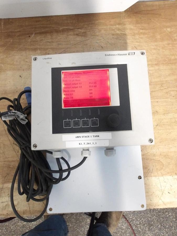 Used ENDRESS HAUSER CM442-2CN9/0 LIQUILINE FIELD CONTROLLER, #94832G USED