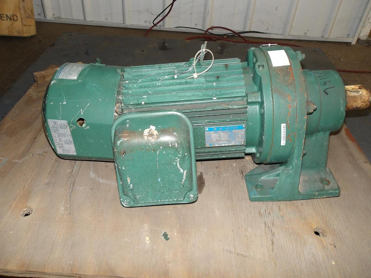 Used SM-CYCLO 1.5 HP GEARMOTOR, RATIO 17:1, #7281115G USED