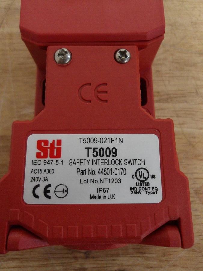 OMRON 44501-0170 SAFETY SWITCH T5009, #3181107G NIB