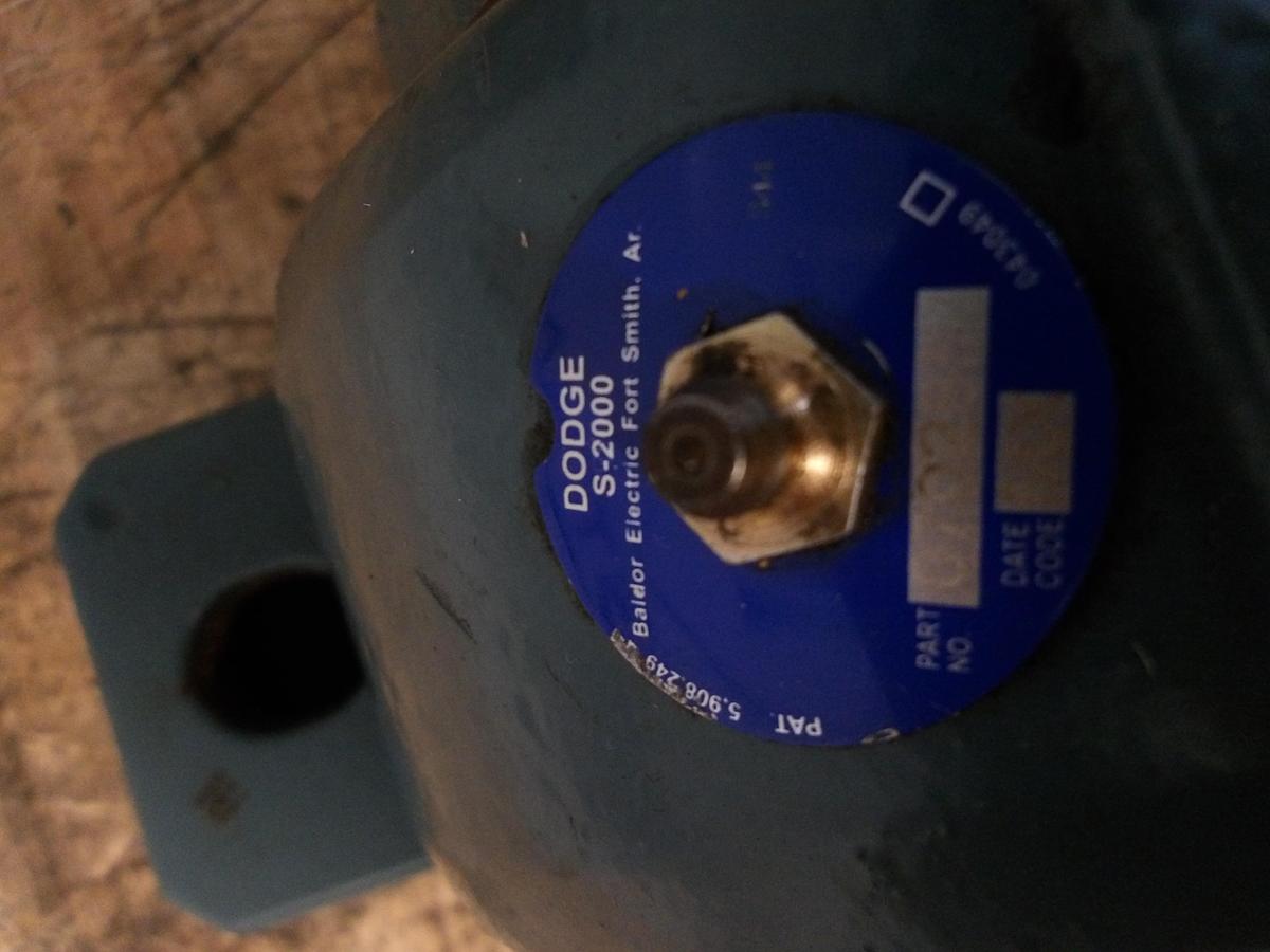 Used DODGE 070285 PILLOW BLOCK BEARING, 2-7/8" BORE