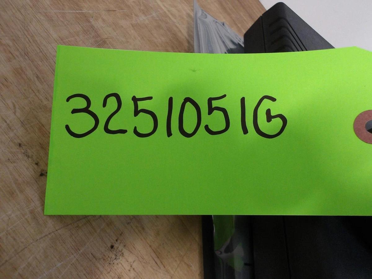 Used BLACK BOX 1C109A-R2 OPTO-ISOLATOR CONVERTER, #3251051G NEW