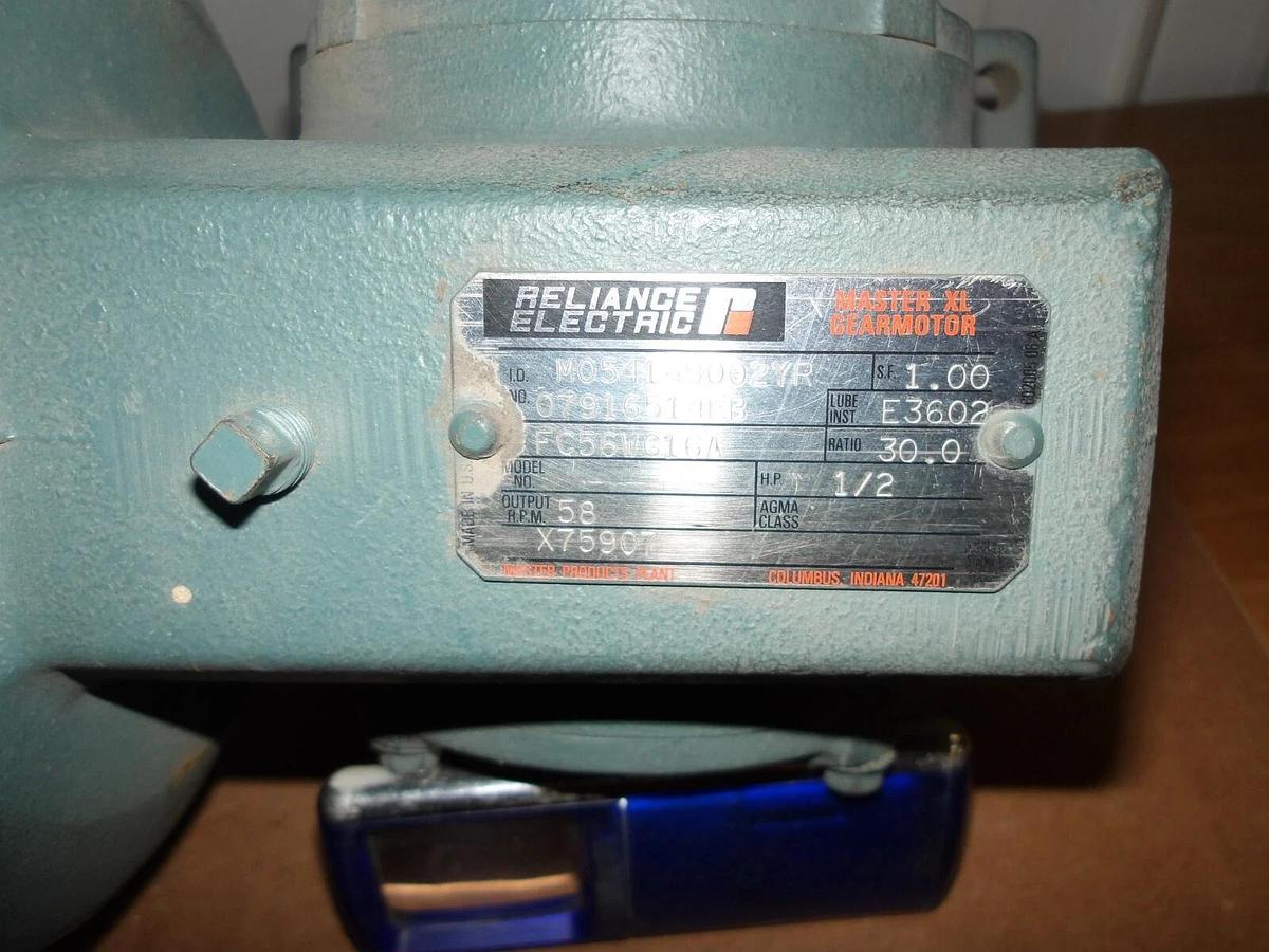 Used RELIANCE 1/2 HP MASTER XL SPEED REDUCER, RATIO 30:1, #1201042G NEW
