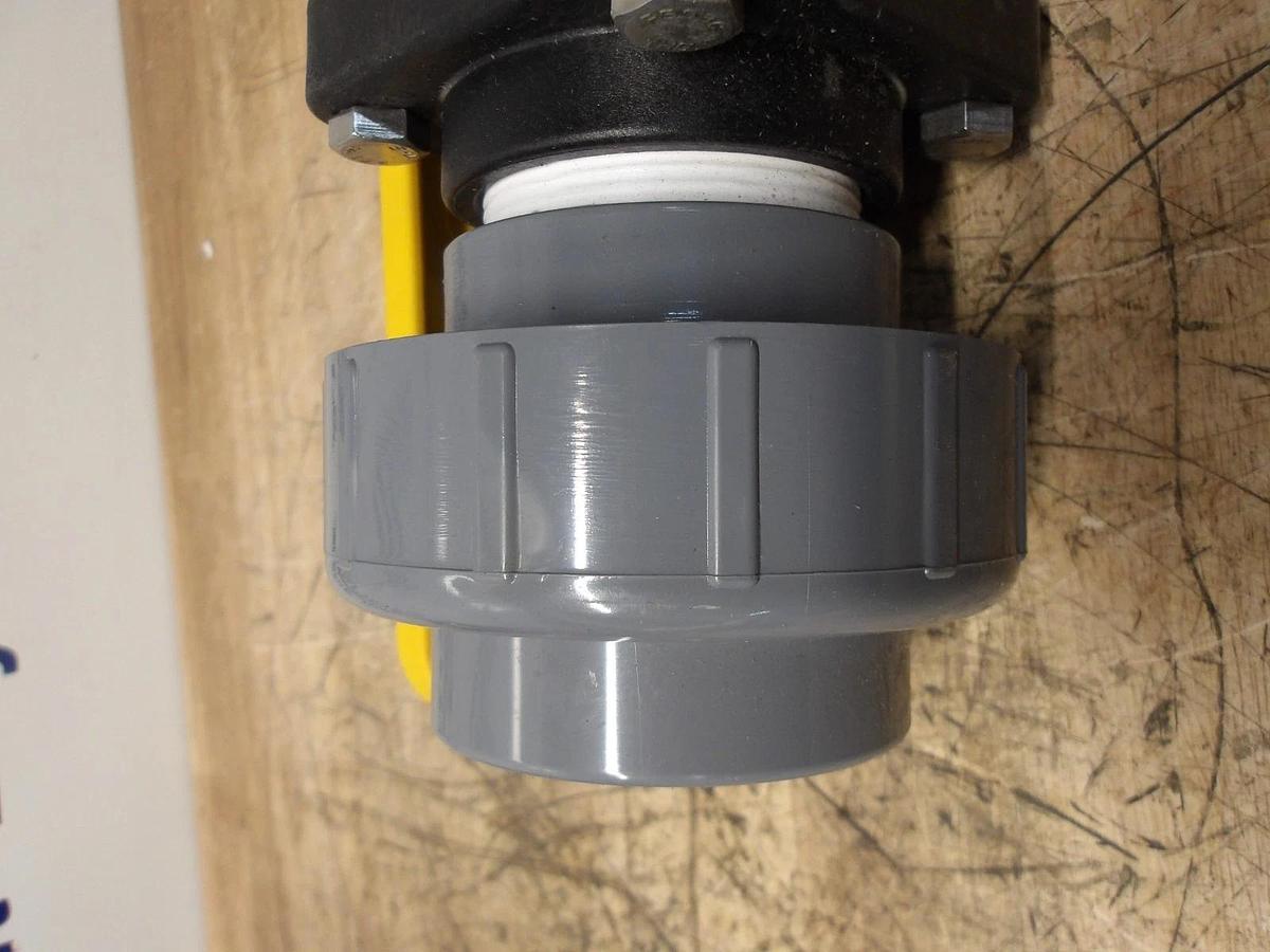 Used BANJO 2" PLASTIC BALL VALVE V200 W/ COUPLING, #316248G NEW
