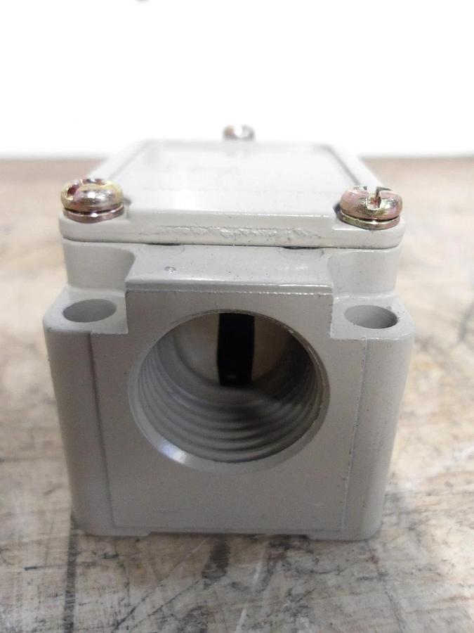 OMRON WLNJ-2 LIMIT SWITCH, #7291120G NIB