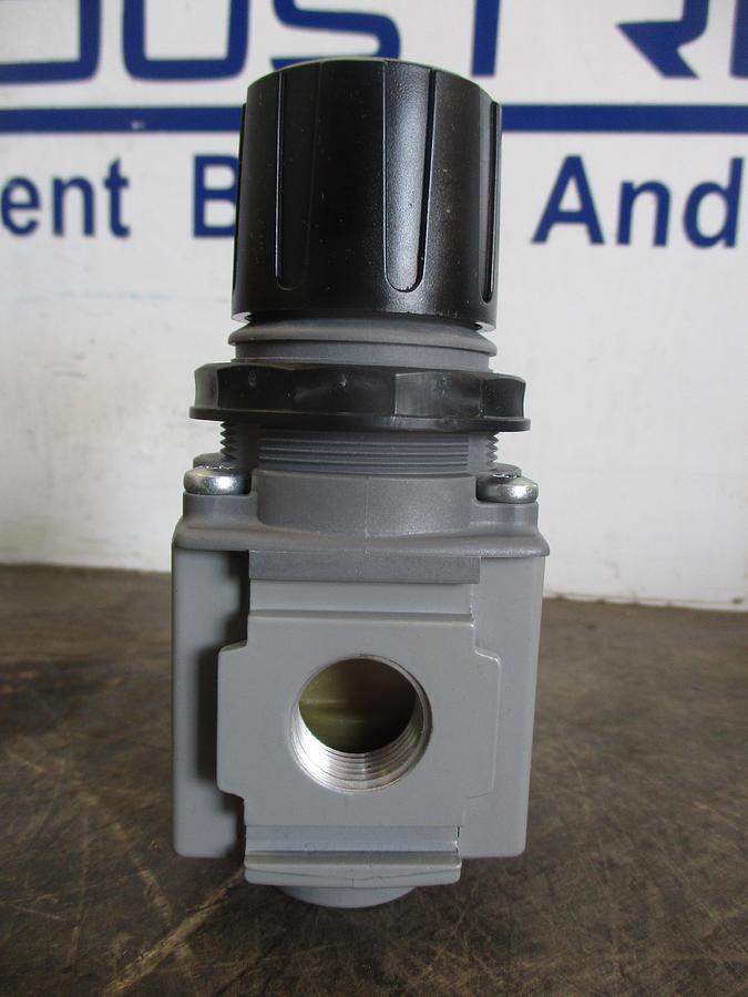 PARKER P32RB94BNLP COMPACT PNEUMATIC AIR PRESSURE REGULATOR