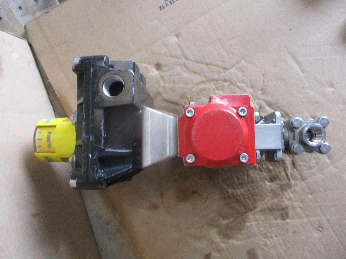 Used FLOW-TEK 1/2" STAINLESS CONTROL BALL VALVE W/ ACTUATOR, #68922J NEW