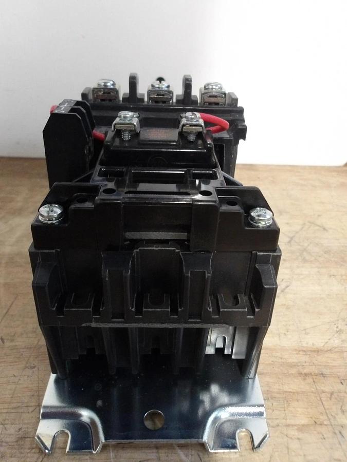 ALLEN BRADLEY 500-AOD930 AC CONTACTOR, SIZE 0, #520219G NIB