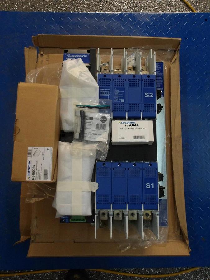 Used RUSSELECTRIC RTSCD TRANSFER SWITC R6A04040, 400 AMP, #122845G NEW