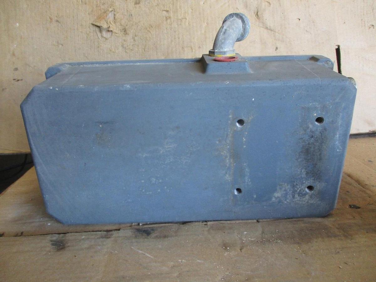 Used FOXBORO IMT10 MAGNETIC FLOW TRANSMITTER, #711037J USED