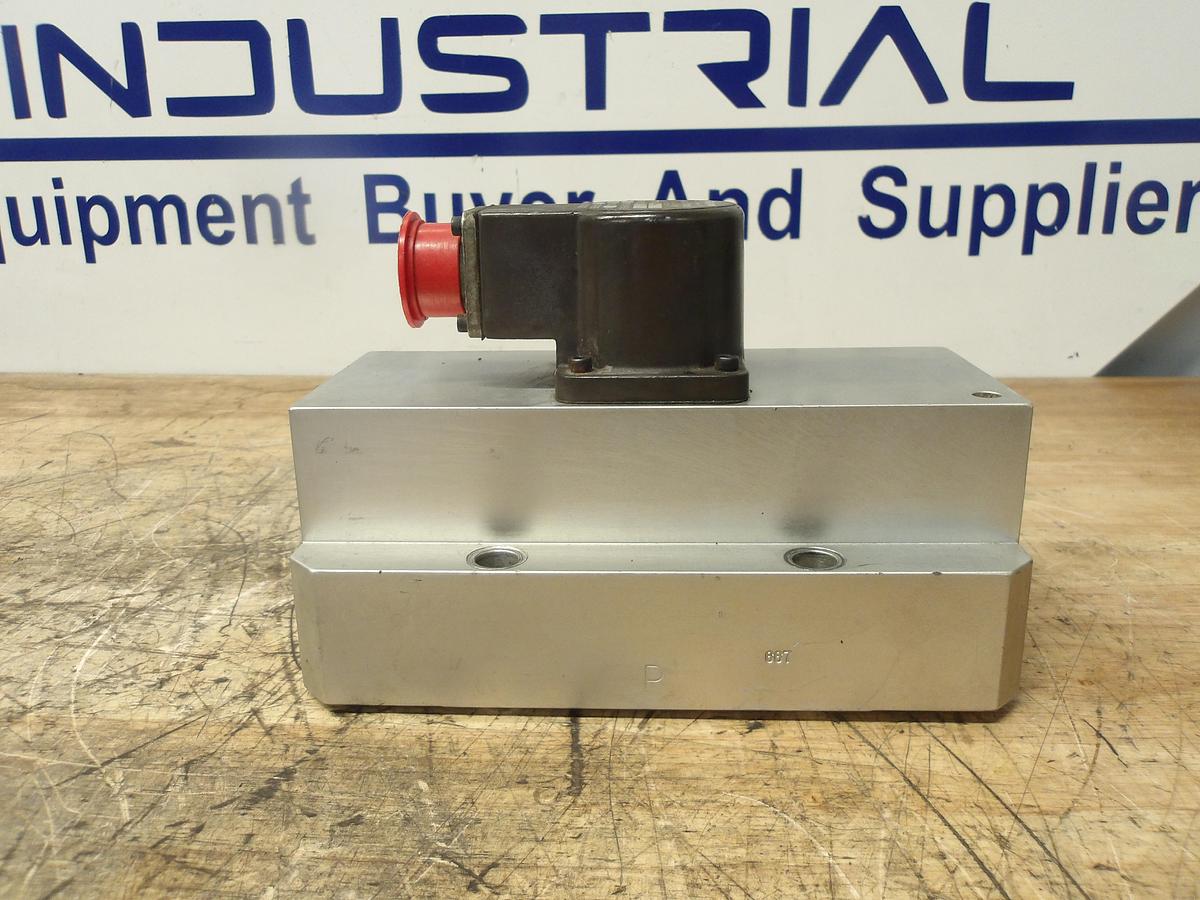 Used ATCHLEY 261-560-5 SERVO VALVE, #831912G USED