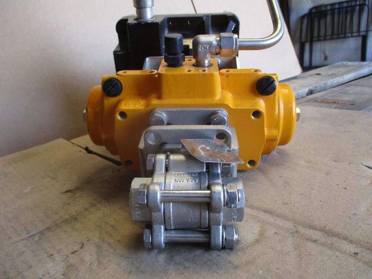 Used FLOW-TEK STAINLESS 1/2" CONTROL VALVE W/ ACTUATOR, #671047J NEW