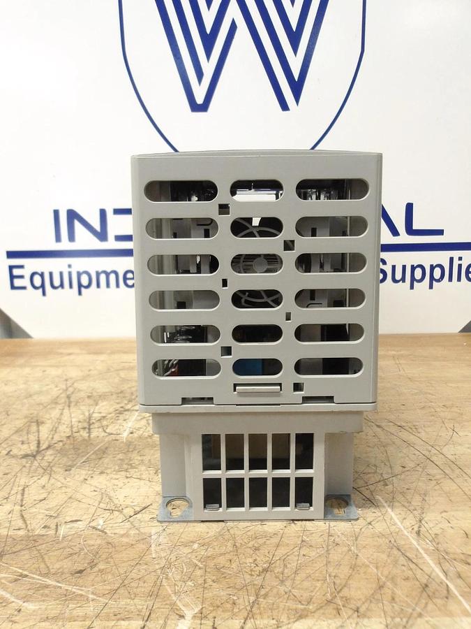 Used ALLEN BRADLEY 2 HP POWERFLEX 755, 400-480 V, #321145G USED