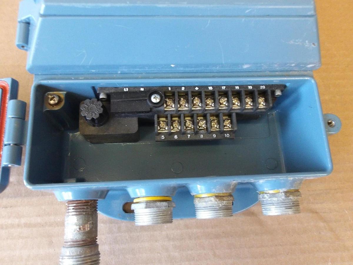 Used ROSEMOUNT 8712 TRANSMITTER, #627141G USED