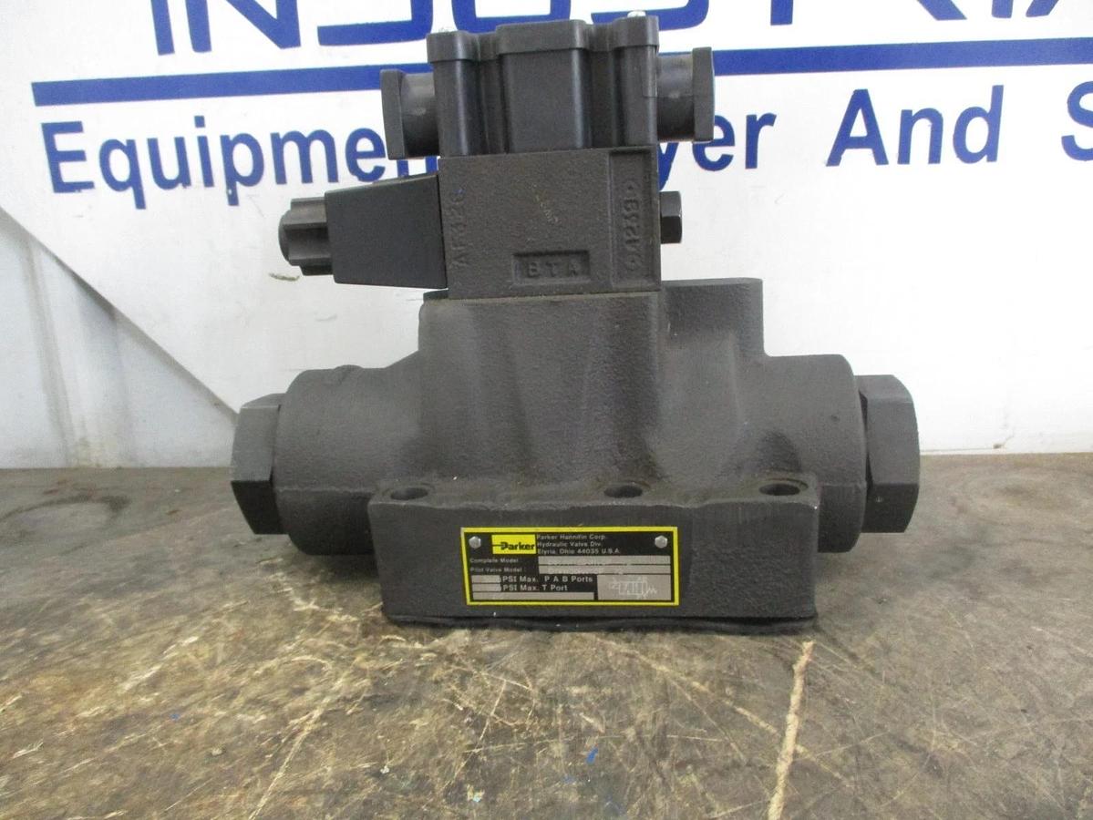 Used PARKER D61VW12B4NYCE 72 HYDRAULIC DIRECTIONAL CONTROL VALVE, #826201J NEW