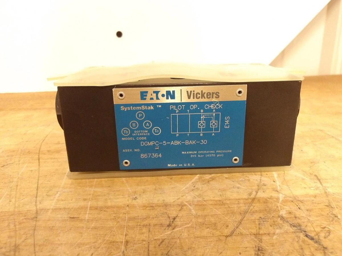 Used EATON VICKERS DCMPC-5-ABK-BAK-30 HYDRAULIC BLOCK, #62206G NEW