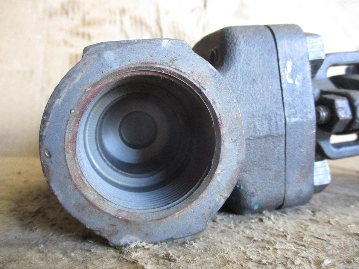 Used VELAN 1-1/2" IRON GATE VALVE, #78917J NEW