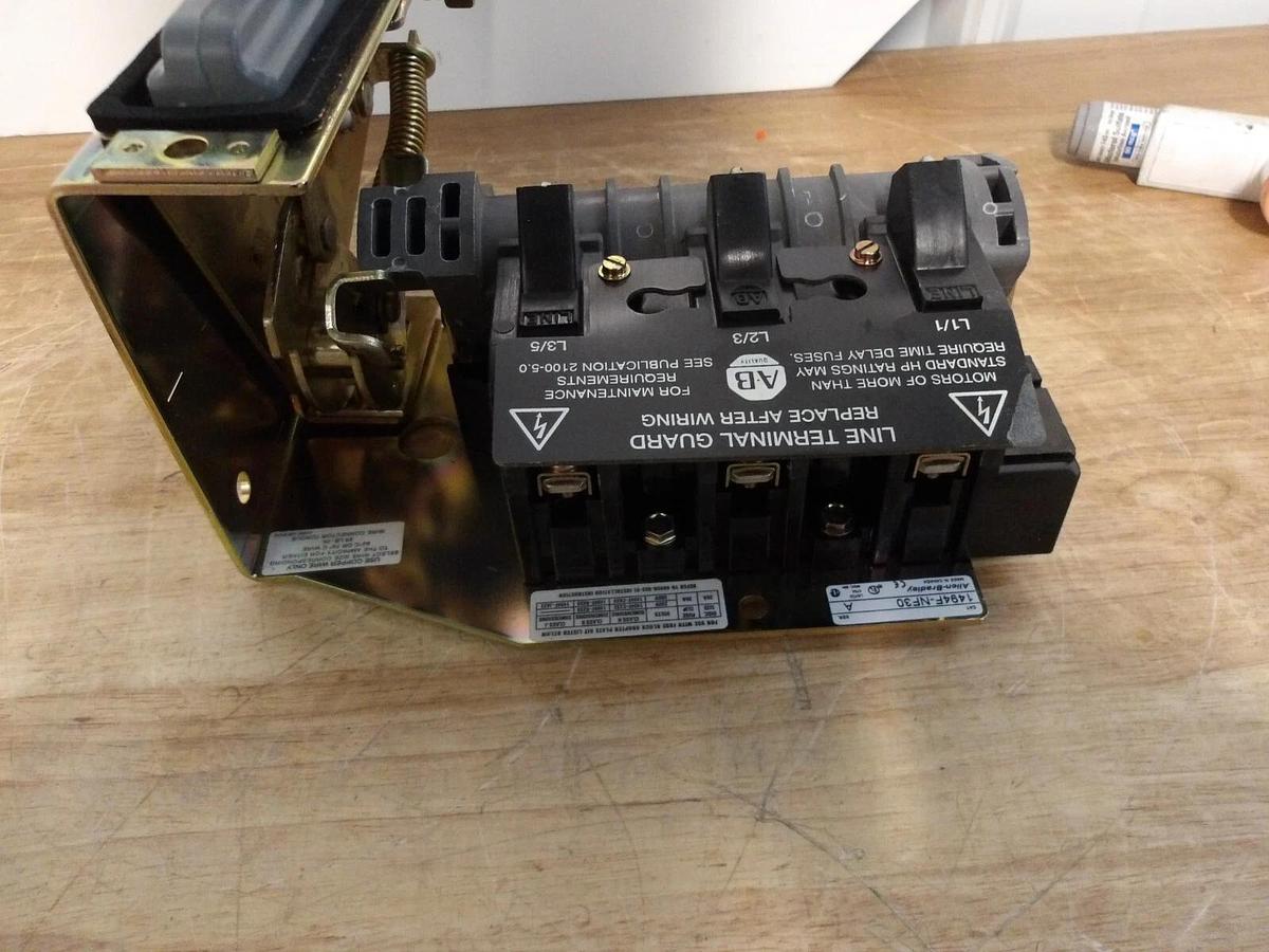 Used ALLEN BRADLEY 30 AMP DISCONNECT SWITCH 1794F-NF30, #321857G NEW