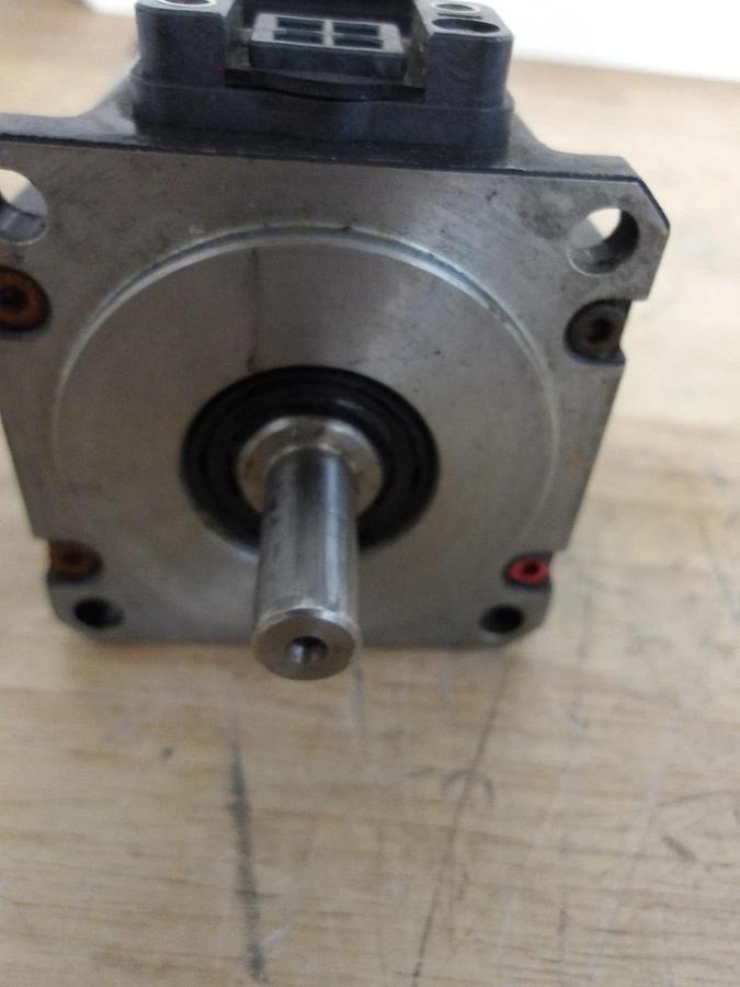 Used FANUC BM0.5/4000 SERVO MOTOR A06B-0115-B275, #56 USED