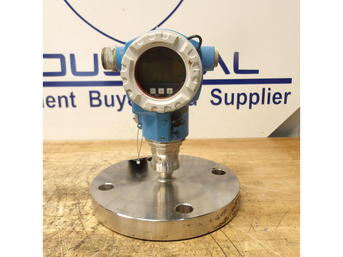 Used ENDRESS HAUSER 3" PRESSURE TRANSMITTER