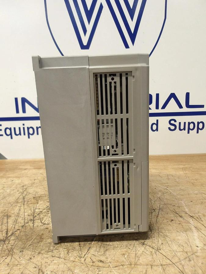 Used HITACHI SJH300-8LF DRIVE 5.5/7.5 HP, #313947G PARTS ONLY
