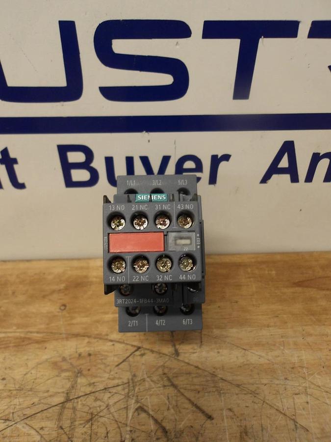 SIEMENS 12 AMP CONTACTOR, 400 V (LOT OF 2) #771025G NIB