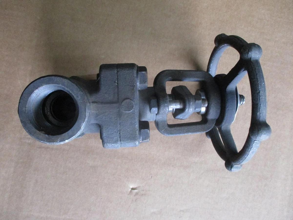 Used OMB 1" FORGED STEEL GATE VALVE (THREADED) #419755J NEW