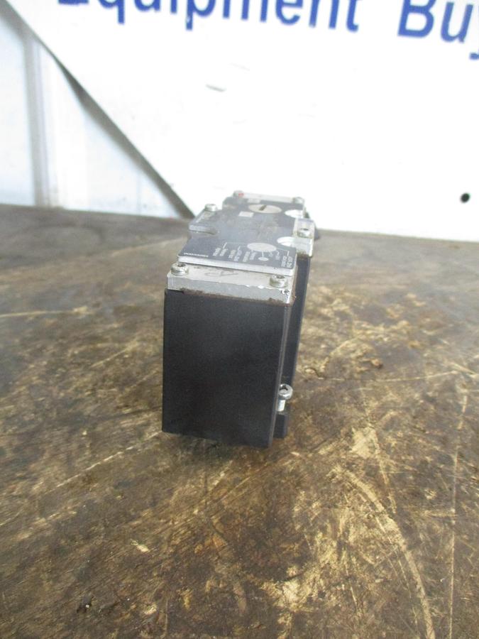 Used REXROTH R900924607 DIRECT-OPERATED PROPORTIONAL DIRECTIONAL VALVE