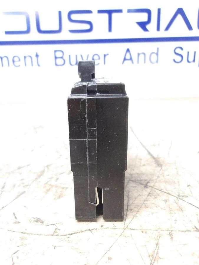 SIEMENS 20 AMP INSTA-WIRE BREAKER 120/240 V (LOT OF 2) #713930G NIB