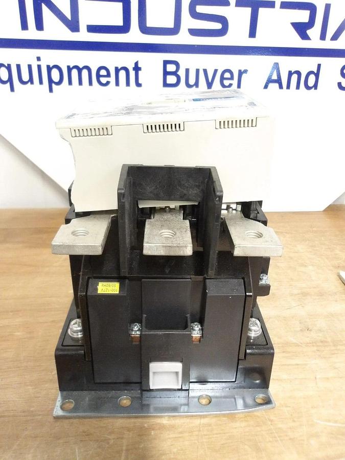 Used MITSUBISHI S-N300 CONTACTOR 350 AMP, #225140G PARTS ONLY