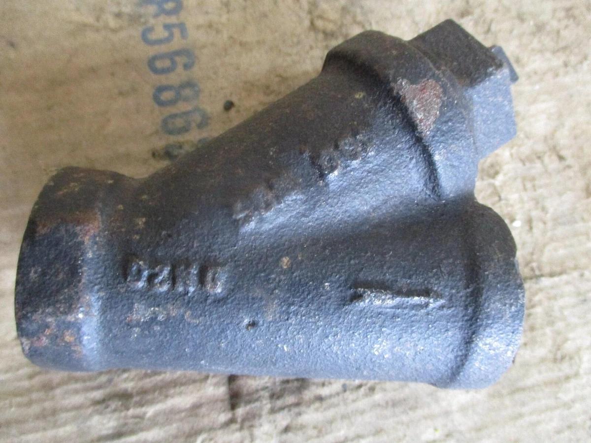 Used 3/4" IRON Y-STRAINER VALVE, #78135J NEW