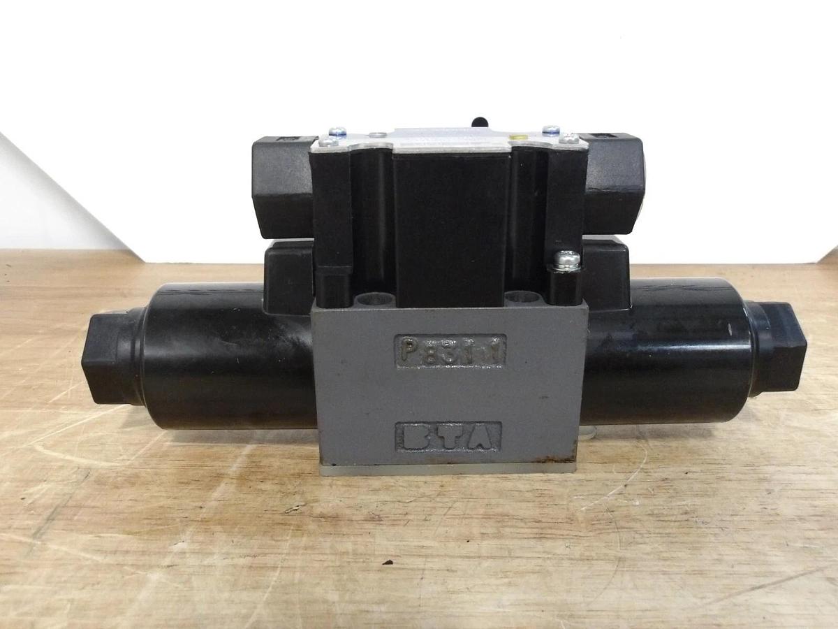 Used TOKIMEC DG4VC-3-0C-M-PS2-H-7-54 HYDRAULIC DIRECTIONAL CONTROL VALVE, #331043G