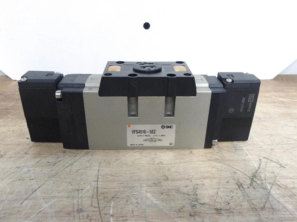 Used SMC VFS4510-5EZ PNEUMATIC SOLENOID VALVE, #691150G NEW