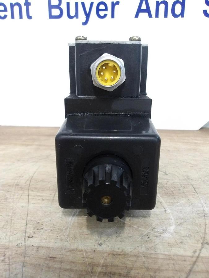 Used PARKER D3W4CNYC56 HYDRAULIC SOLENOID VALVE, #691046G REMANUFACTURED
