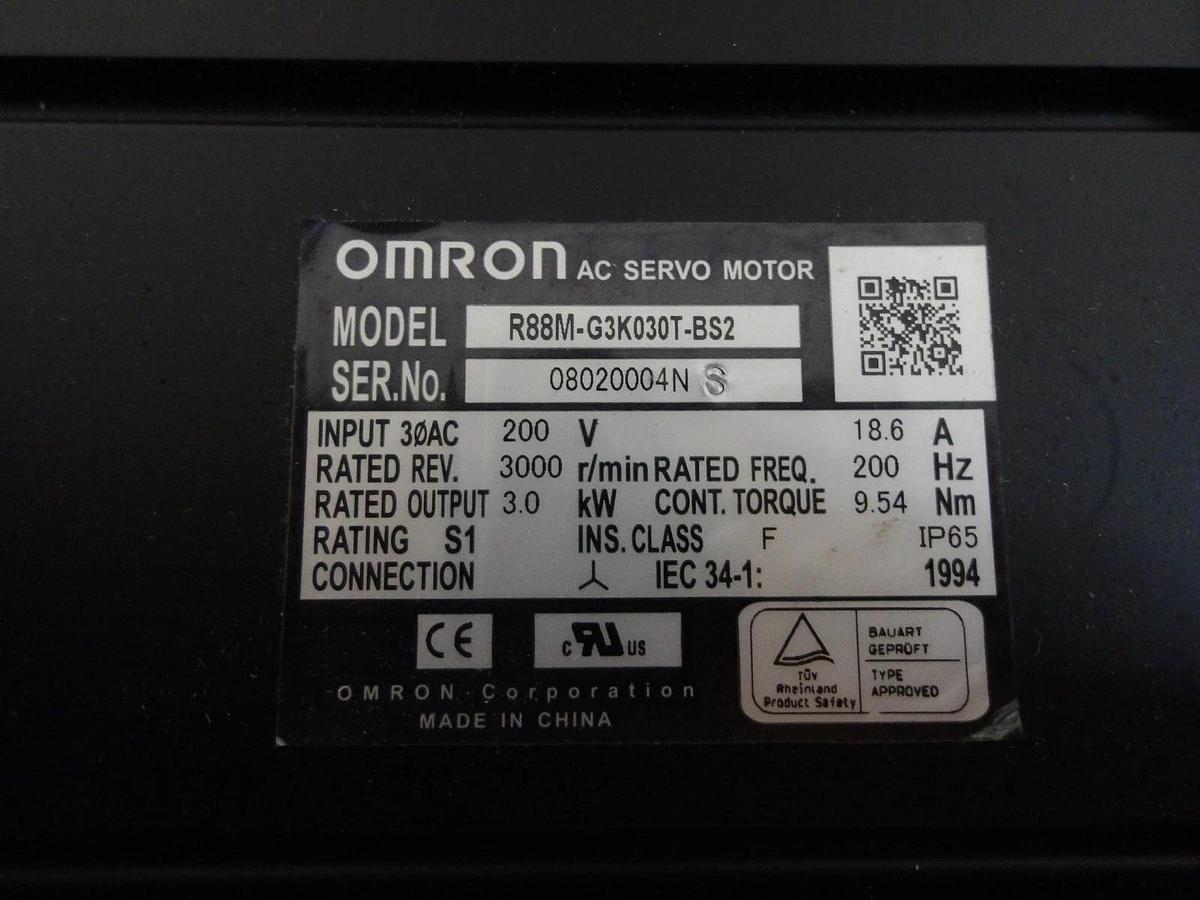 OMRON AC SERVO MOTOR R88M-G3K030T-BS2, #326250G NIB