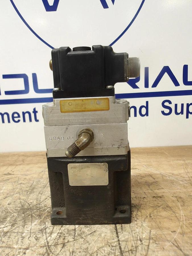 Used SAUER SUNDSTRAND SERVO VALVE (NO TAG) #826225G USED