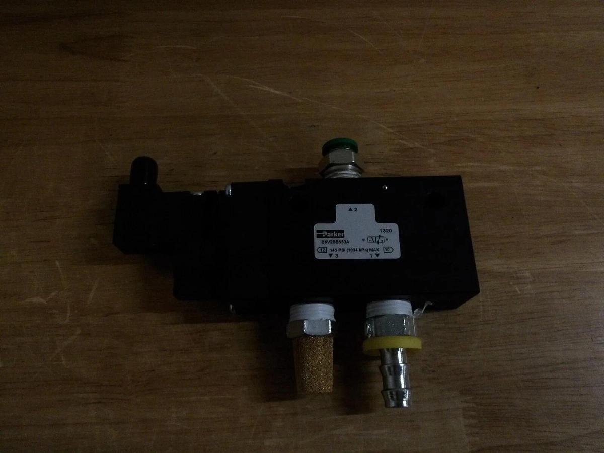 PARKER B6V2BB553A PNEUMATIC SOLENOID VALVE, #1271033G NIB